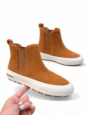 SeaVees Laguna Chelsea Boot Textured Honey Vegan Shearling Brown Women’s 7.5 New
